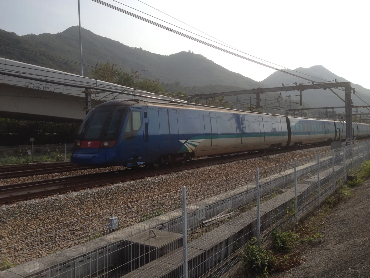 機場快綫列車經過鐵路沿線的歷史照片