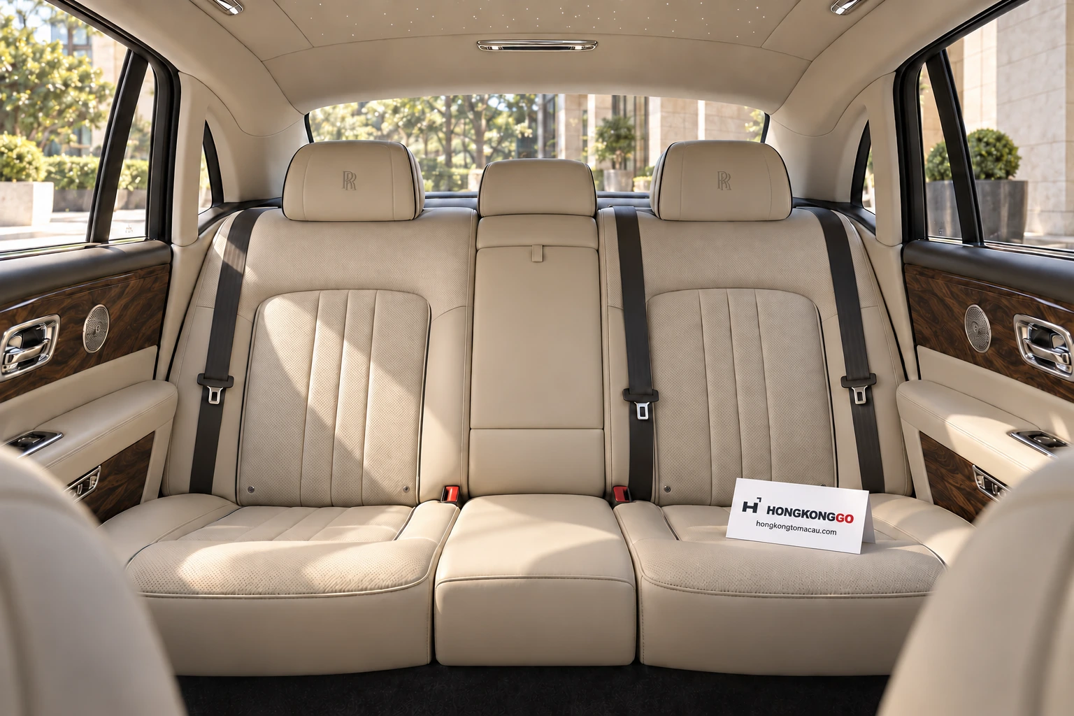 Rolls-Royce — Rear cabin